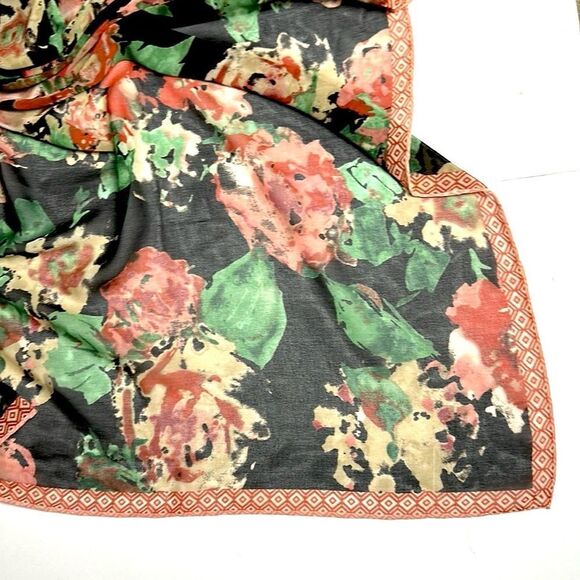 Large Silk (?) Chiffon Square Scarf Floral Print Hand Rolled 40x40” - Picture 10 of 11